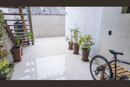 Casa de condomínio à venda com 184m², 3 quartos e 3 vagasArea gourmet