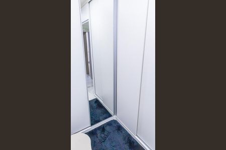 Casa de condomínio à venda com 184m², 3 quartos e 3 vagasCloset