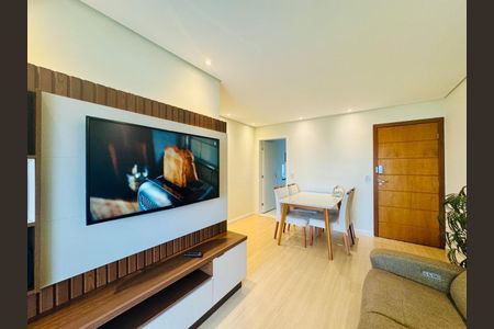 Apartamento à venda com 82m², 3 quartos e 2 vagasFoto 01