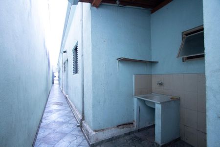 Casa para alugar com 60m², 2 quartos e sem vaga