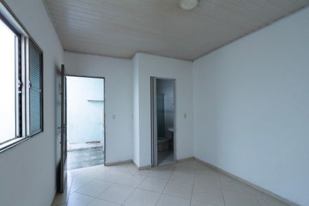 Casa para alugar com 60m², 2 quartos e sem vaga