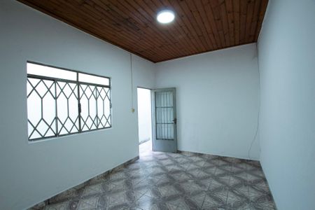 Casa para alugar com 60m², 2 quartos e sem vaga
