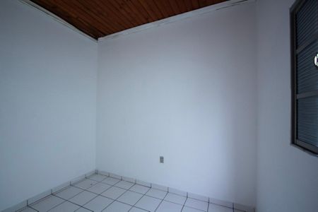 Casa para alugar com 60m², 2 quartos e sem vaga