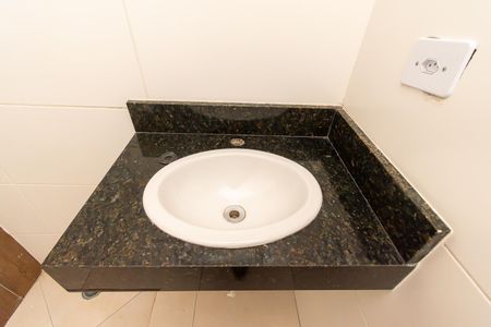 Apartamento para alugar com 36m², 2 quartos e sem vaga Apartamento para alugar com 36m², 2 quartos e sem vagaBanheiro