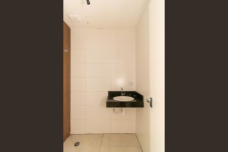 Apartamento para alugar com 41m², 2 quartos e sem vaga Apartamento para alugar com 41m², 2 quartos e sem vagaBanheiro