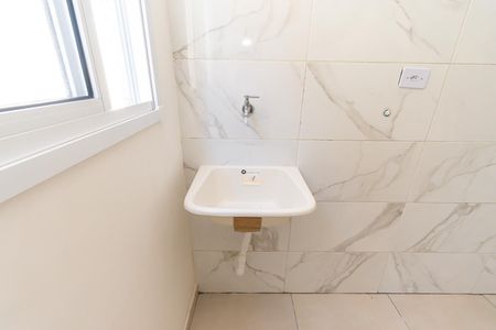 Apartamento para alugar com 41m², 2 quartos e sem vaga Apartamento para alugar com 41m², 2 quartos e sem vagaCozinha e Área de Serviço