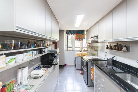 Apartamento à venda com 142m², 3 quartos e 2 vagasCozinha 