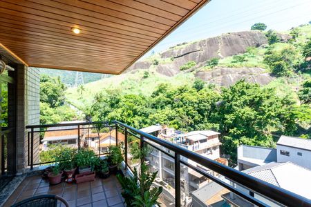 Apartamento à venda com 142m², 3 quartos e 2 vagasVaranda da Sala