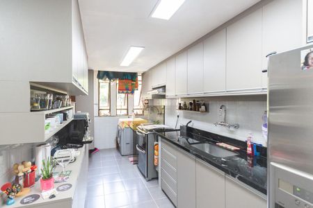 Apartamento à venda com 142m², 3 quartos e 2 vagasCozinha 