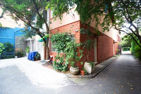 Casa para alugar com 75m², 2 quartos e 1 vaga