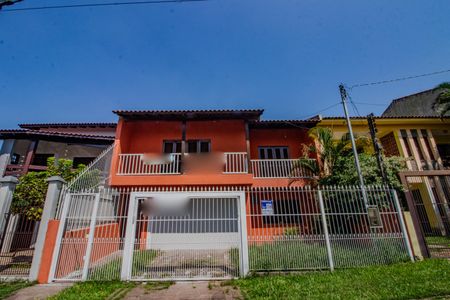 Casa para alugar com 299m², 4 quartos e 4 vagasFachada