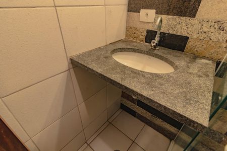 Casa de condomínio para alugar com 100m², 2 quartos e 2 vagas