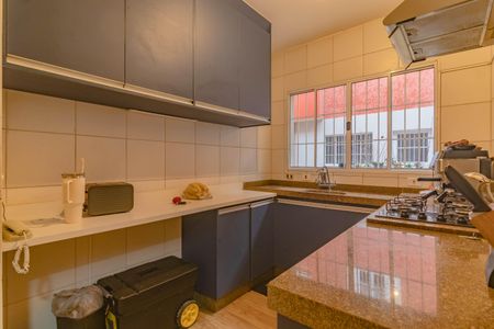 Casa de condomínio para alugar com 100m², 2 quartos e 2 vagas