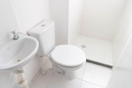 Apartamento para alugar com 40m², 2 quartos e sem vaga Apartamento para alugar com 40m², 2 quartos e sem vagaBanheiro