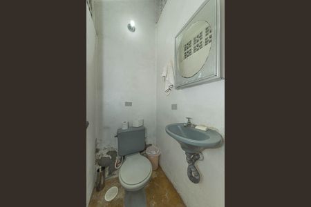 Casa à venda com 600m², 3 quartos e 5 vagas Casa à venda com 600m², 3 quartos e 5 vagasAtelie - Banheiro