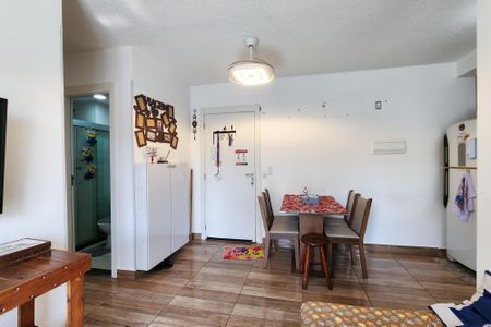 Sala  de apartamento para alugar com 2 quartos, 42m² em Santo Cristo, Rio de Janeiro