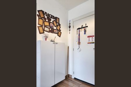 Sala  de apartamento para alugar com 2 quartos, 42m² em Santo Cristo, Rio de Janeiro