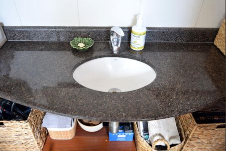 Apartamento à venda com 78m², 2 quartos e 1 vagaBanheiro da Suíte