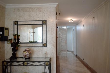 Apartamento à venda com 78m², 2 quartos e 1 vagaHall de entrada
