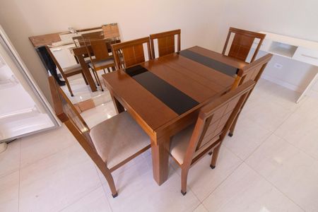 Sala e cozinha de casa para alugar com 2 quartos, 80m² em Jardim da Gloria, São Paulo