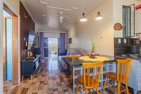 Sala de casa à venda com 2 quartos, 110m² em Hípica, Porto Alegre