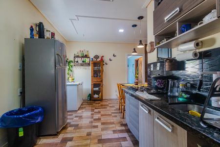 Casa à venda com 110m², 2 quartos e 2 vagas Casa à venda com 110m², 2 quartos e 2 vagasCozinha