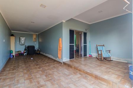 Casa à venda com 110m², 2 quartos e 2 vagas Casa à venda com 110m², 2 quartos e 2 vagasGaragem