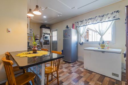 Casa à venda com 110m², 2 quartos e 2 vagas Casa à venda com 110m², 2 quartos e 2 vagasCozinha