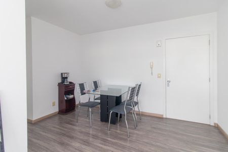 Sala de apartamento à venda com 2 quartos, 50m² em Azenha, Porto Alegre