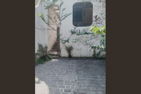 Casa à venda com 100m², 3 quartos e 2 vagasÁrea externa