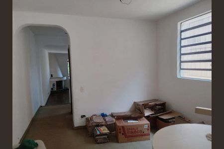 Casa à venda com 100m², 3 quartos e 2 vagasSala