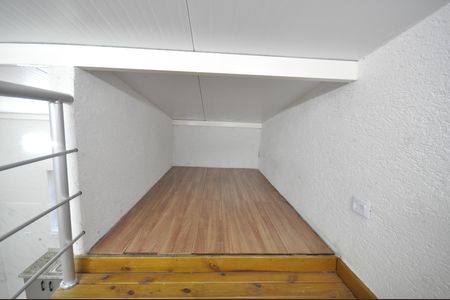 Quarto de casa para alugar com 1 quarto, 30m² em Parque Edu Chaves, São Paulo