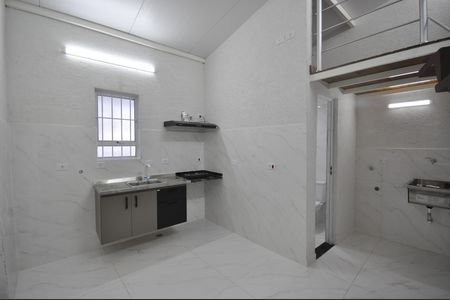 Sala/Cozinha de casa para alugar com 1 quarto, 30m² em Parque Edu Chaves, São Paulo