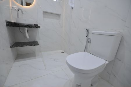 Casa para alugar com 30m², 1 quarto e sem vagaBanheiro