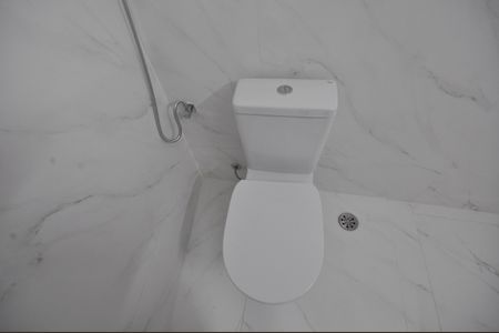 Banheiro de casa para alugar com 1 quarto, 30m² em Parque Edu Chaves, São Paulo