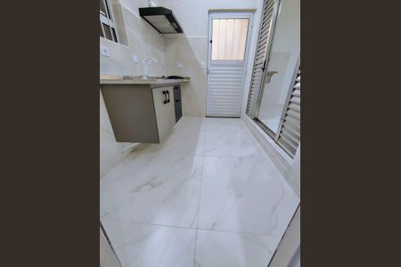 Cozinha de casa para alugar com 1 quarto, 30m² em Parque Edu Chaves, São Paulo
