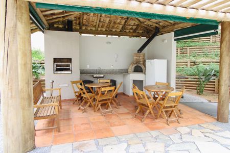 Apartamento à venda com 67m², 2 quartos e 2 vagas Apartamento à venda com 67m², 2 quartos e 2 vagasChurrasqueira