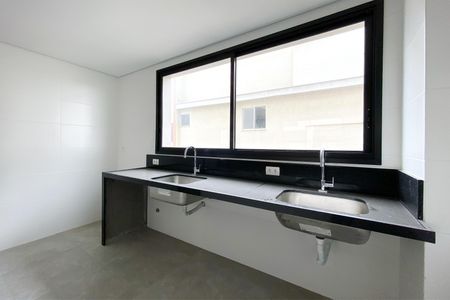 Apartamento à venda com 90m², 2 quartos e 2 vagasCozinha