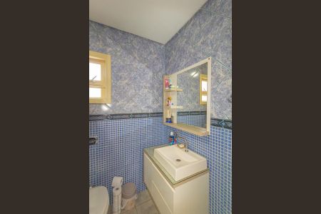 Casa para alugar com 250m², 4 quartos e 3 vagas Casa para alugar com 250m², 4 quartos e 3 vagasBanheiro da Suíte