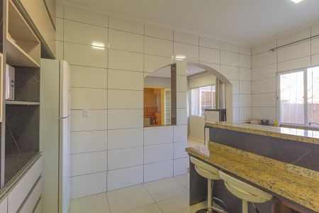 Casa para alugar com 250m², 4 quartos e 3 vagas Casa para alugar com 250m², 4 quartos e 3 vagasCozinha