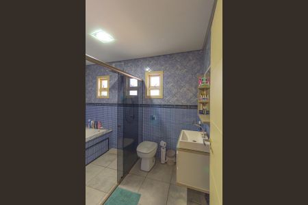 Casa para alugar com 250m², 4 quartos e 3 vagas Casa para alugar com 250m², 4 quartos e 3 vagasBanheiro da Suíte