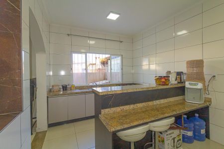 Casa para alugar com 250m², 4 quartos e 3 vagas Casa para alugar com 250m², 4 quartos e 3 vagasCozinha