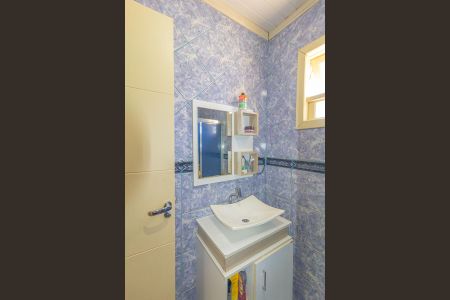 Casa para alugar com 250m², 4 quartos e 3 vagas Casa para alugar com 250m², 4 quartos e 3 vagasBanheiro Social