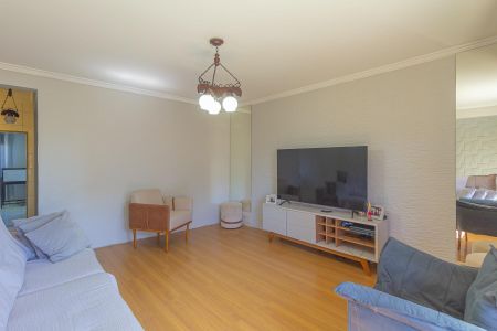 Casa para alugar com 250m², 4 quartos e 3 vagas Casa para alugar com 250m², 4 quartos e 3 vagasSala