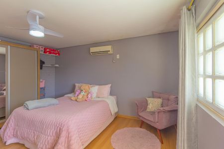 Casa para alugar com 250m², 4 quartos e 3 vagas Casa para alugar com 250m², 4 quartos e 3 vagasQuarto 1