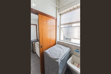 Apartamento à venda com 115m², 2 quartos e 1 vagaÁrea de Serviço