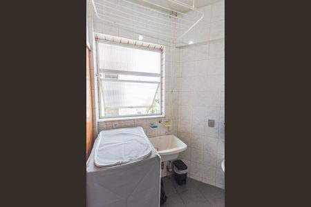 Apartamento à venda com 115m², 2 quartos e 1 vagaÁrea de Serviço