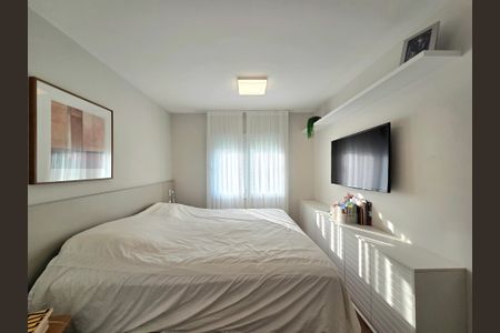 Apartamento à venda com 128m², 3 quartos e 3 vagasSuíte 1