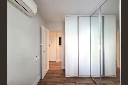 Apartamento à venda com 128m², 3 quartos e 3 vagasQuarto 3