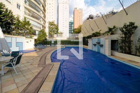 Apartamento à venda com 128m², 3 quartos e 3 vagasÁrea comum - Piscina